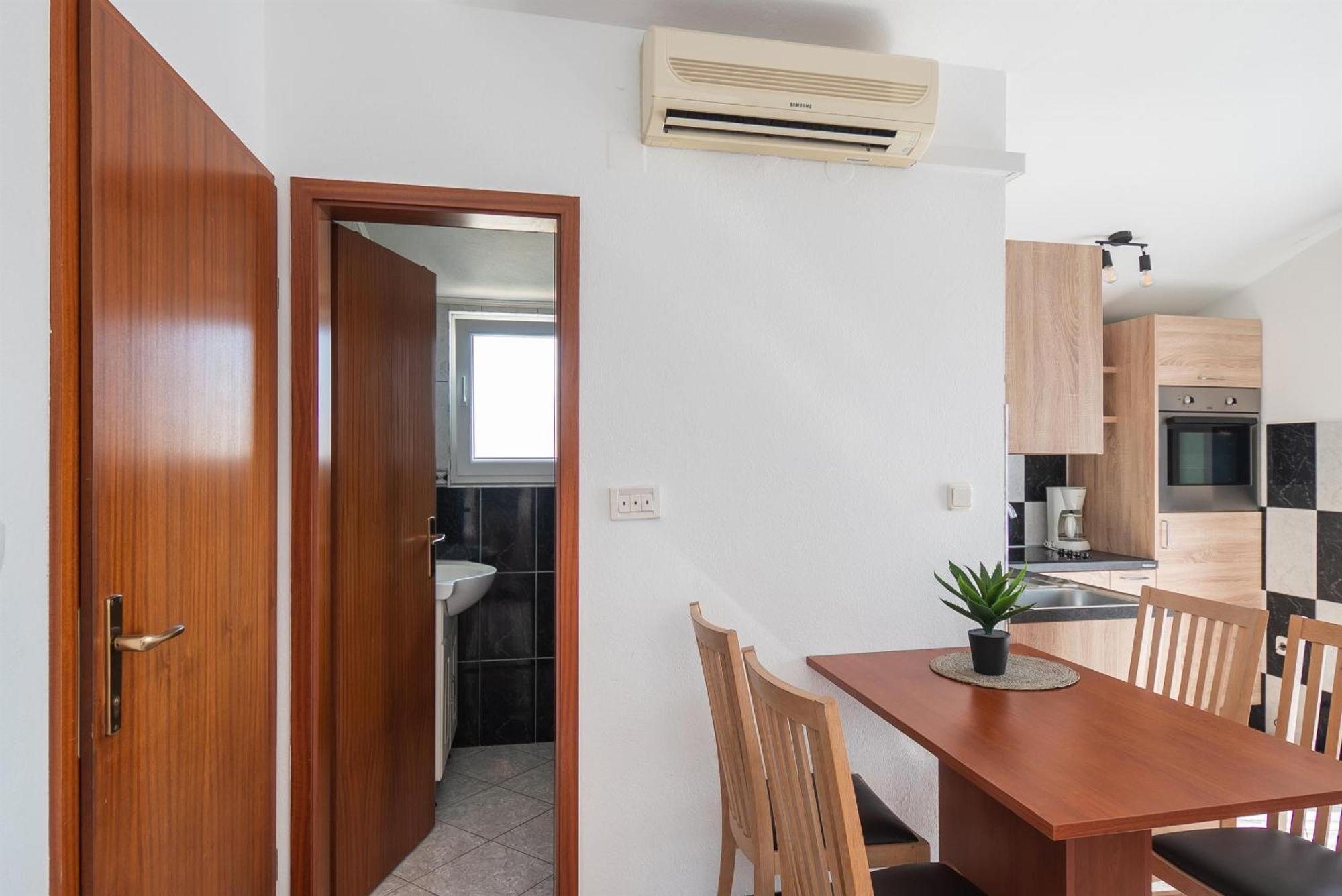Apartments Polly Primosten Ngoại thất bức ảnh